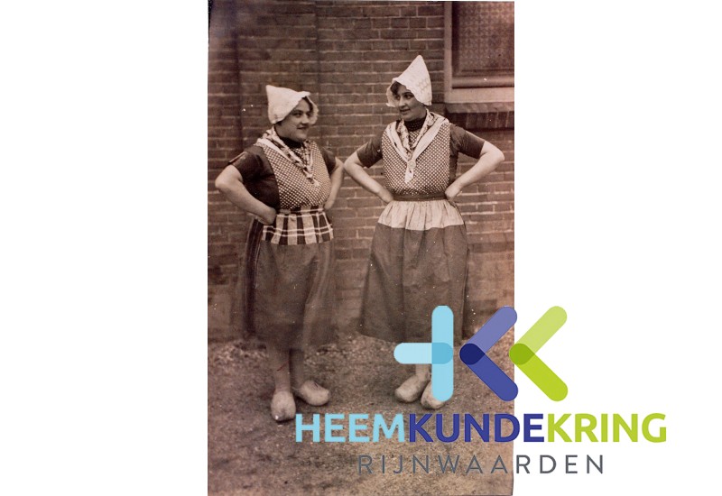 Tolkamer links Annemarie Joras rechts Jo van de Dungen